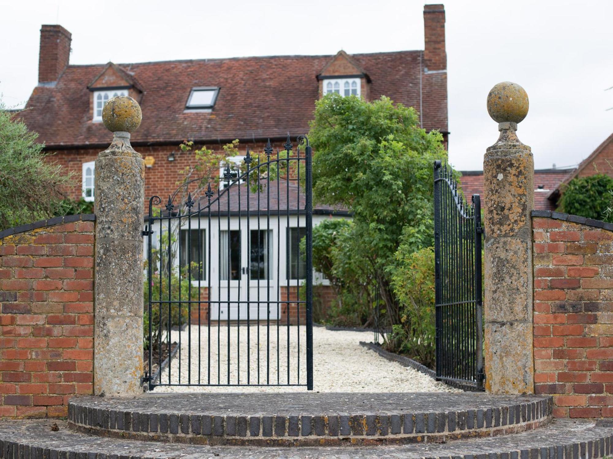 Beecham Farmhouse ストラットフォード＝アポン＝エイボン エクステリア 写真